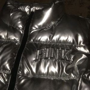 NWOT VS PINK silver puff vest.Beautiful Never worn